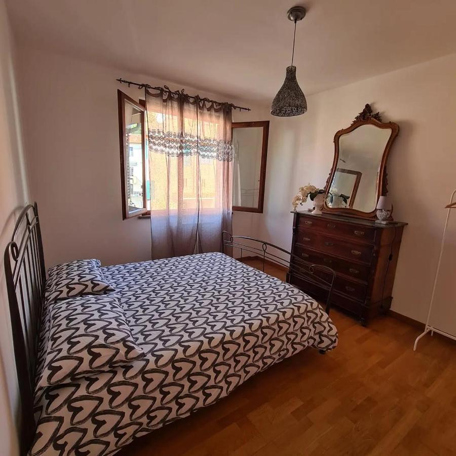 Casa Vacanze Le Rose Βίλα Gabbro Εξωτερικό φωτογραφία