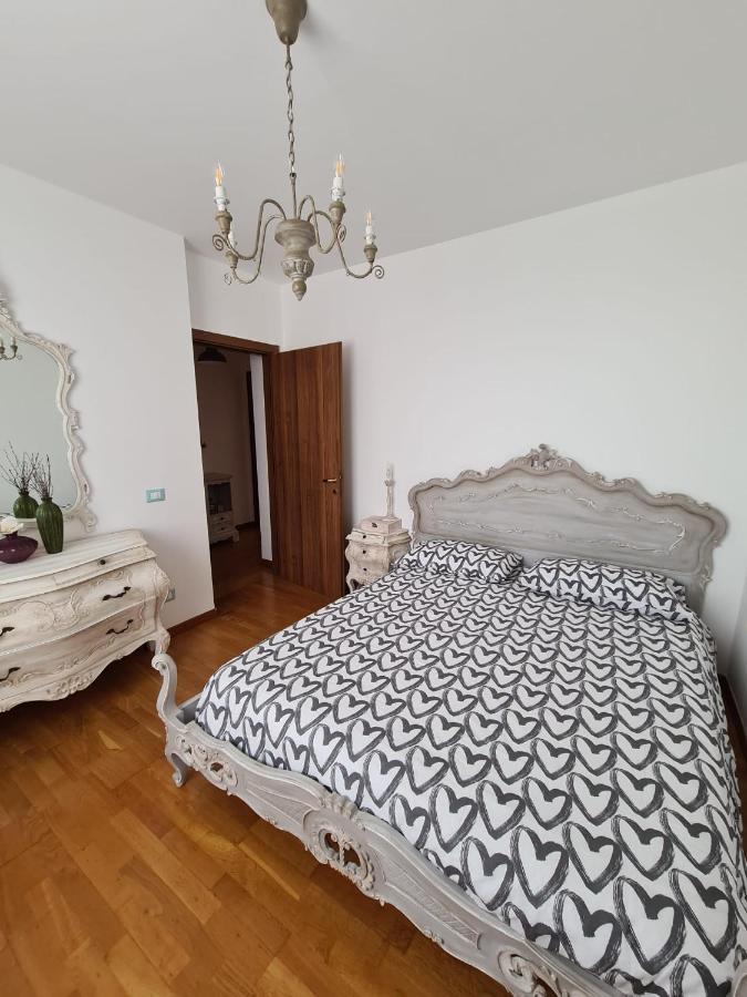 Casa Vacanze Le Rose Βίλα Gabbro Εξωτερικό φωτογραφία